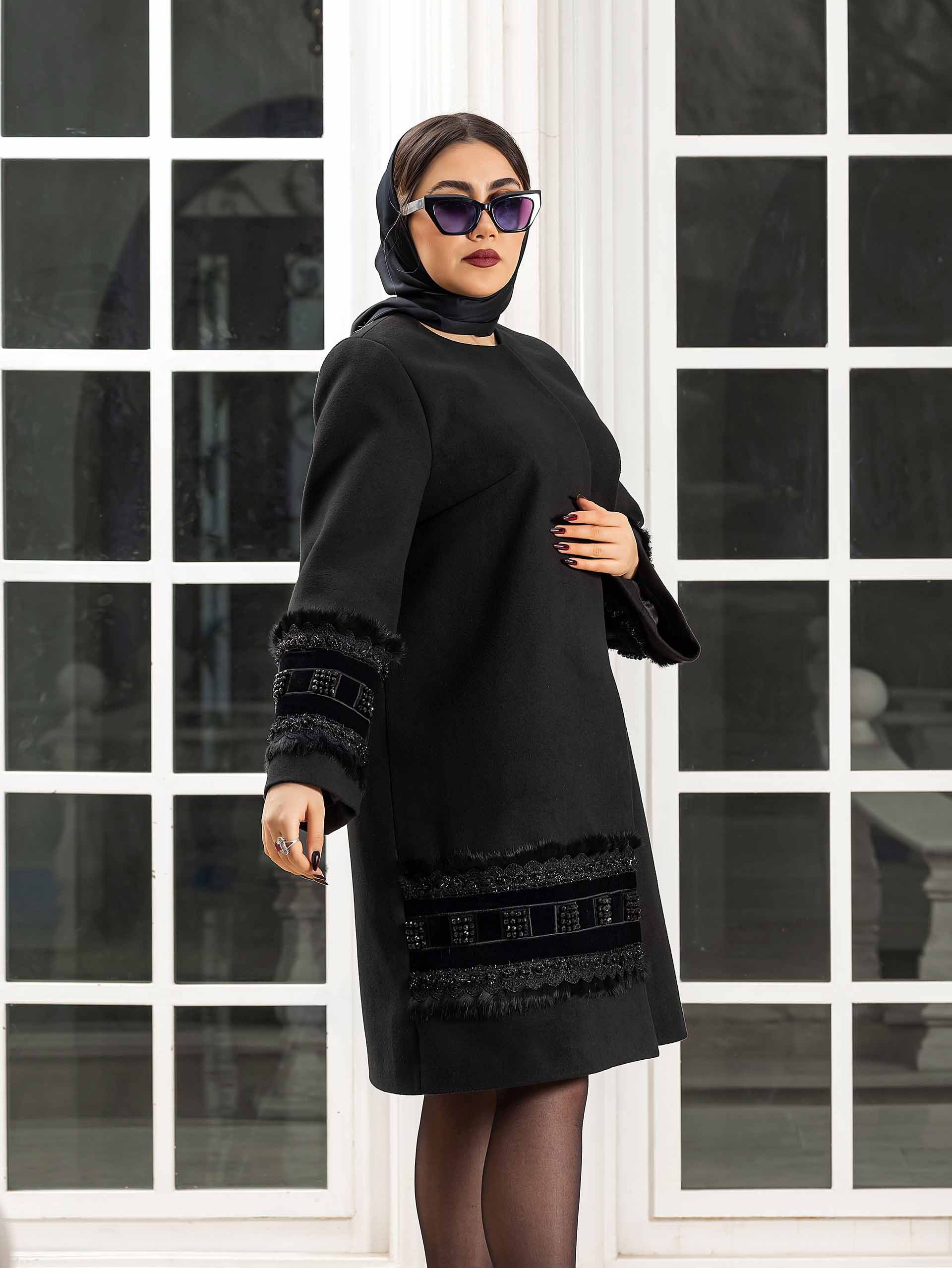 عکاسی لباس در تبریز استودیو ذوزنقه